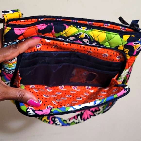 Handbag - Picture 4 of 5